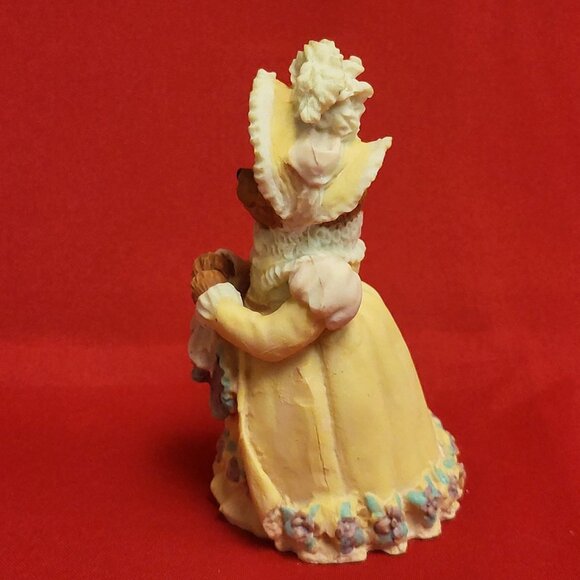 Vintage Price Granny Victorian Bear Yellow Dress Figurine Porcelain Bisque 1992 - Picture 11 of 13